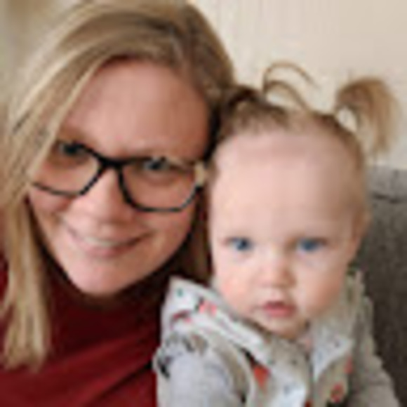 Meet your Posher, Danielle - Picture 1 of 1